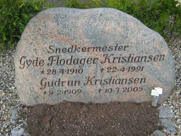 Billede af gravsten på Lemvig Kirkegård