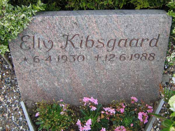 Billede af gravsten på Lemvig Kirkegård